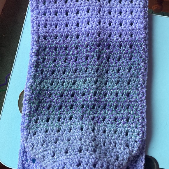 Hand crochet key hole scarf - Picture 5 of 6